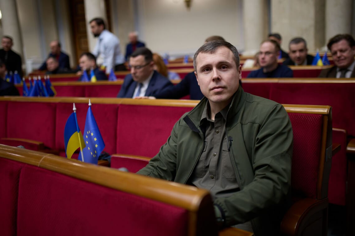 Має бути стратегія, як воювати до перемоги, а не до якогось етапу, — Роман Костенко