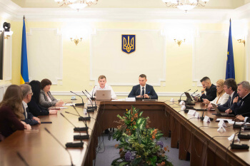 «Голос» обговорив реформу оподаткування зарплат з бізнес-асоціаціями та експертами