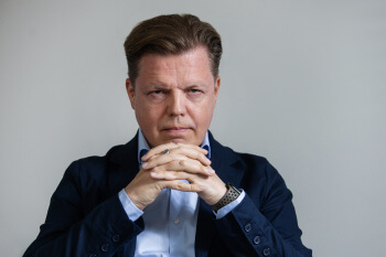 Усі представники країн, які беруть участь у «побєдобєсії», стануть формальними співучасниками злочинів путіна, — Андрій Осадчук