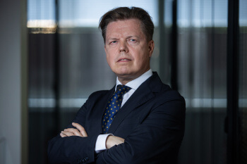 Нам потрібні нові емоції, ідеї, сили та люди на чолі переговорної групи зі США, — Андрій Осадчук